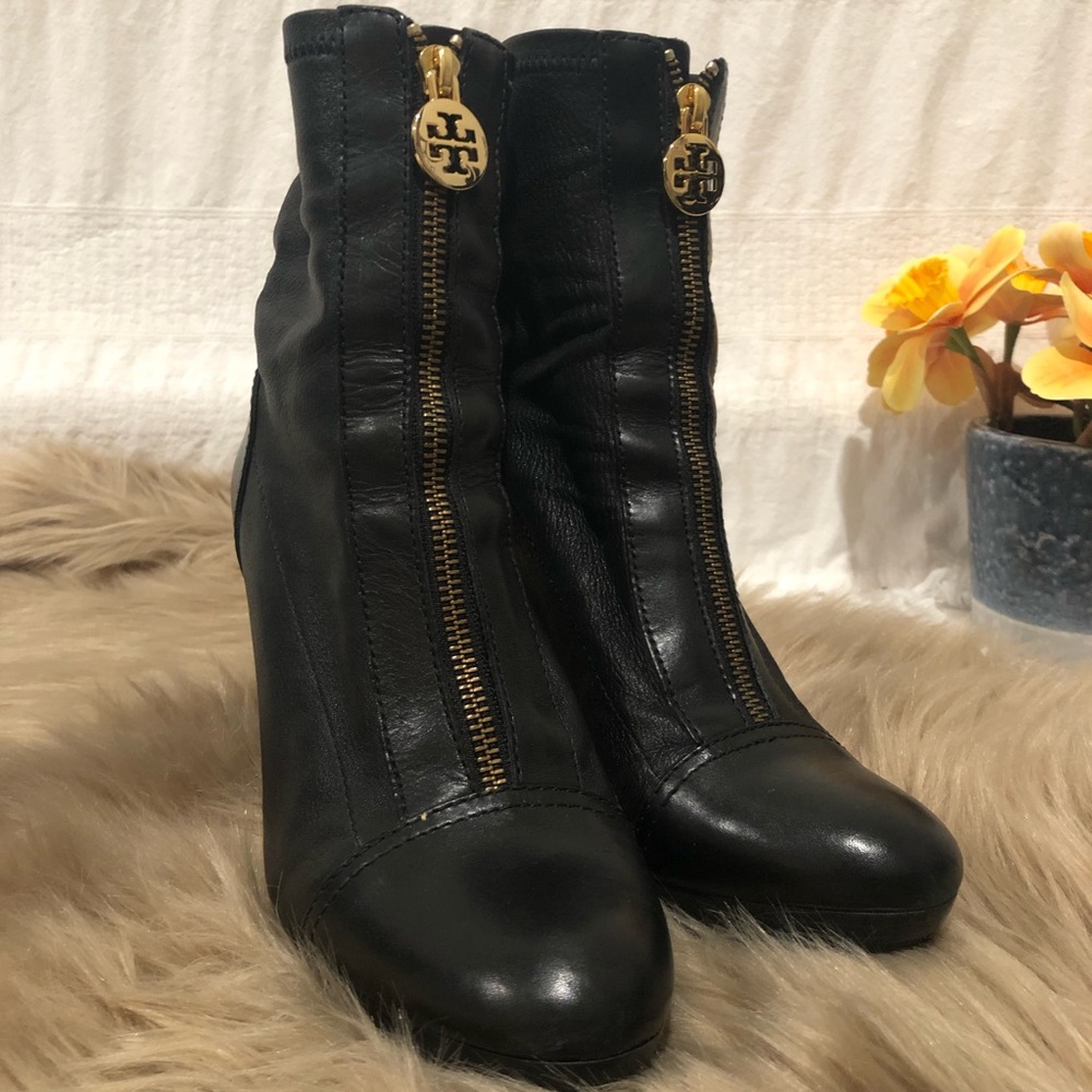 Tory Burch leather heeled boots, black, GUC